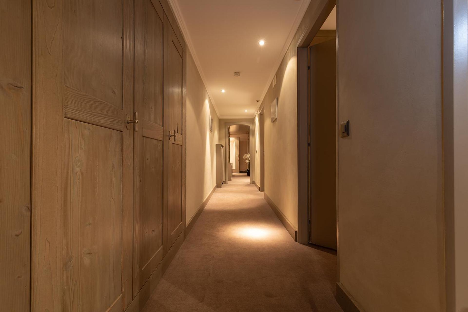 Hotel Central, Spa & Lounge Bar Crans-Montana Ngoại thất bức ảnh