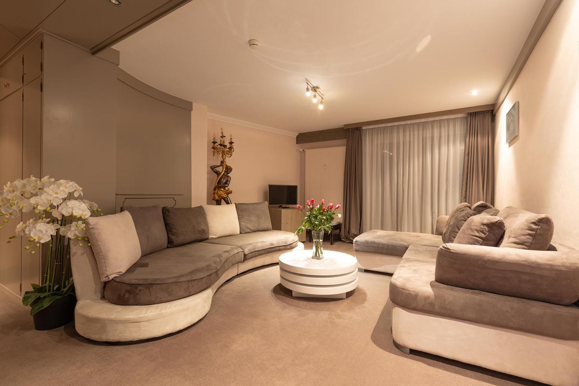 Hotel Central, Spa & Lounge Bar Crans-Montana Ngoại thất bức ảnh